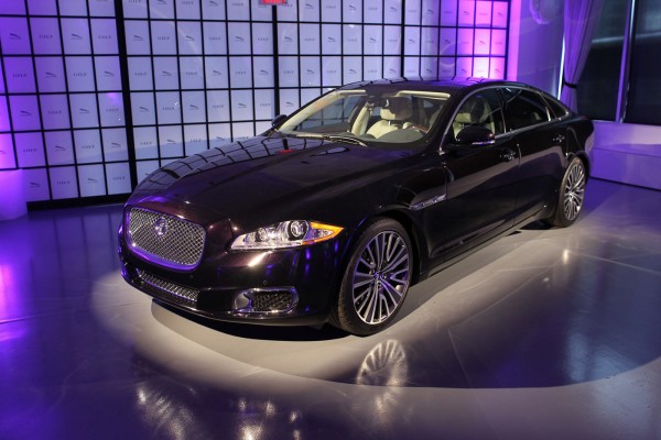 Jaguar : Lighting for new car launch event